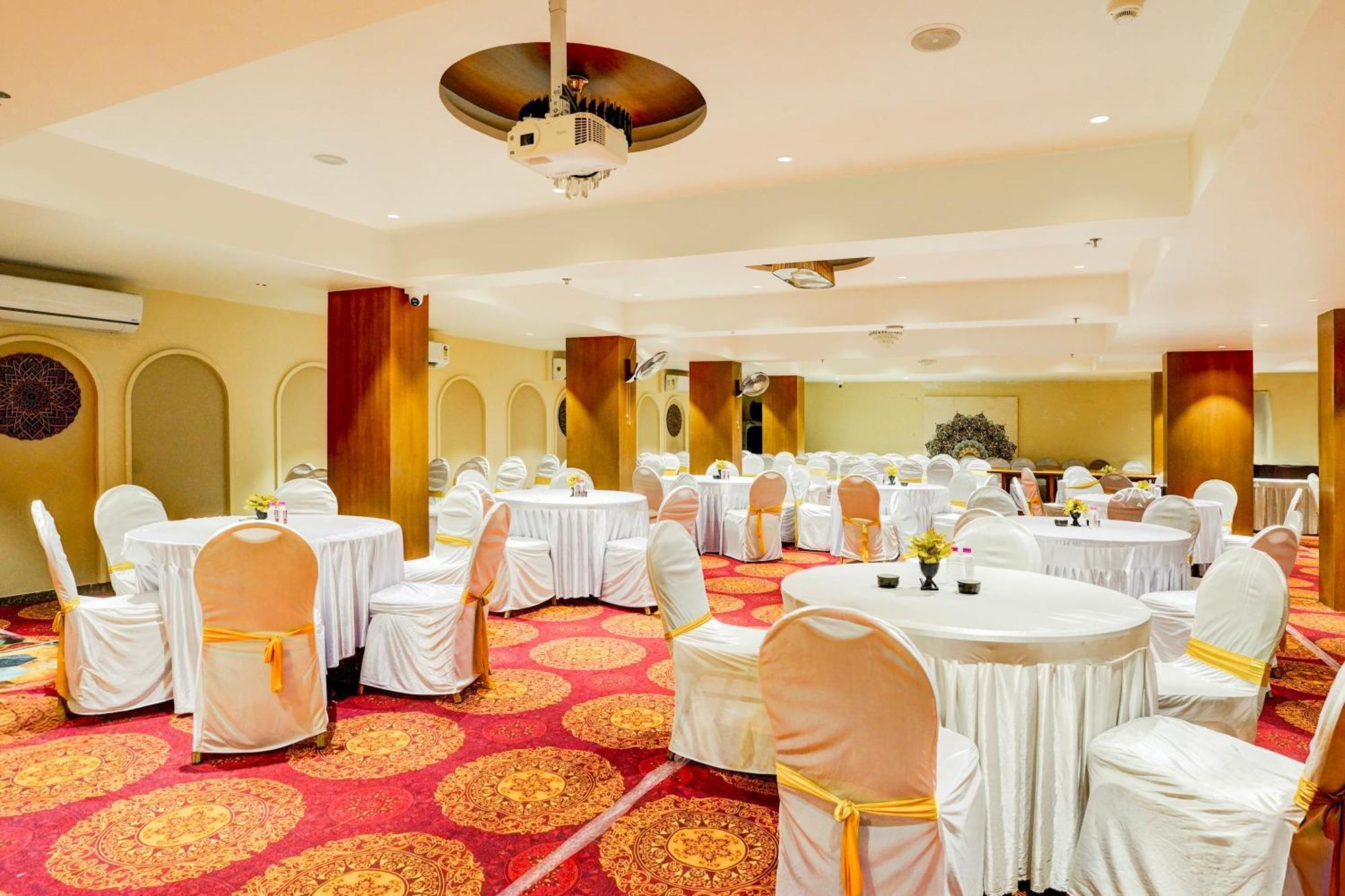 Palette- Siddharth Inn 甘地讷格尔 外观 照片